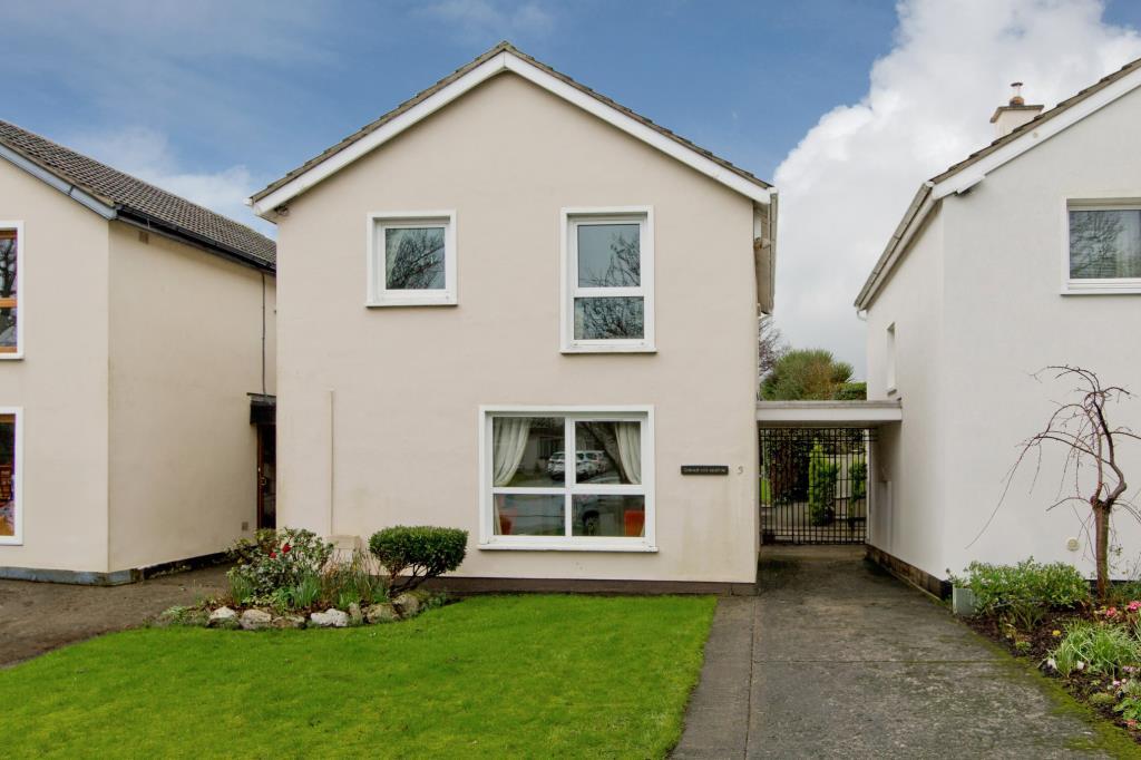 Main image of property: 3 Grange Wood, Rathfarnham, Dublin 16, D16 VH36