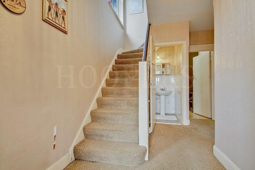 Dollis Hill Avenue, London, NW2 photo 2