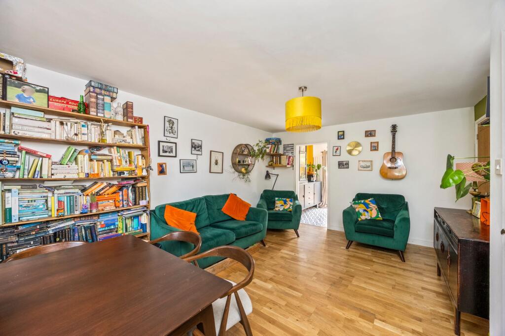 House in Redhill - More