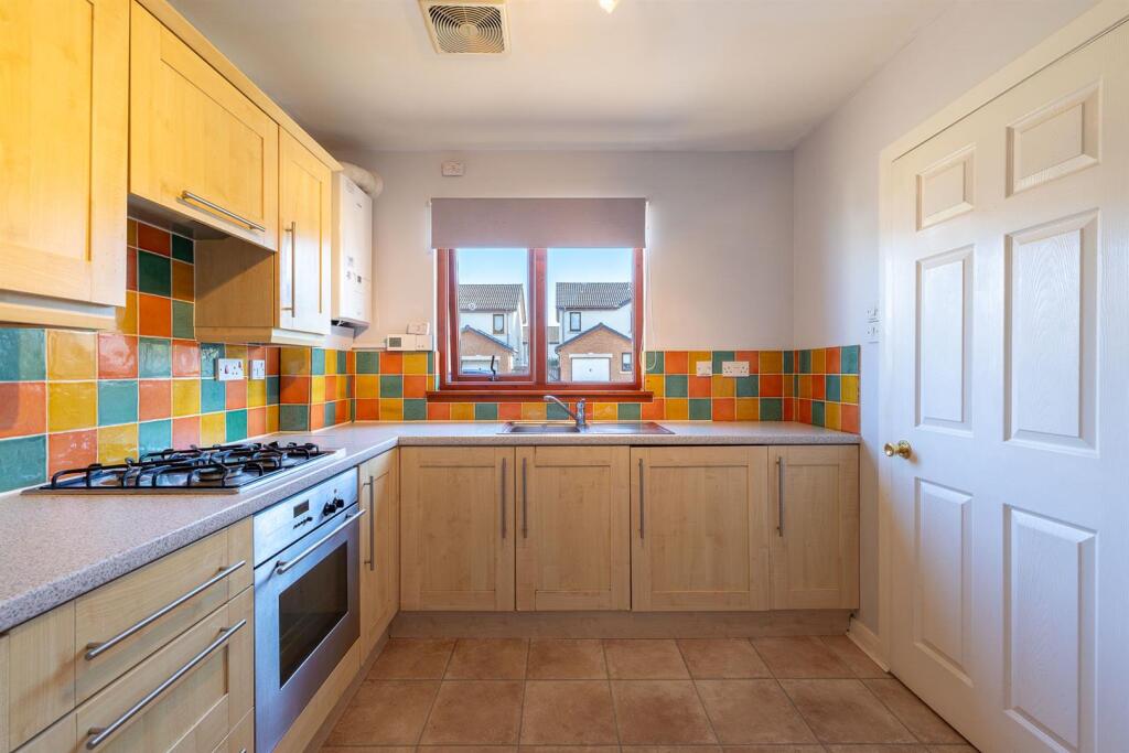 House in Perth - View 5