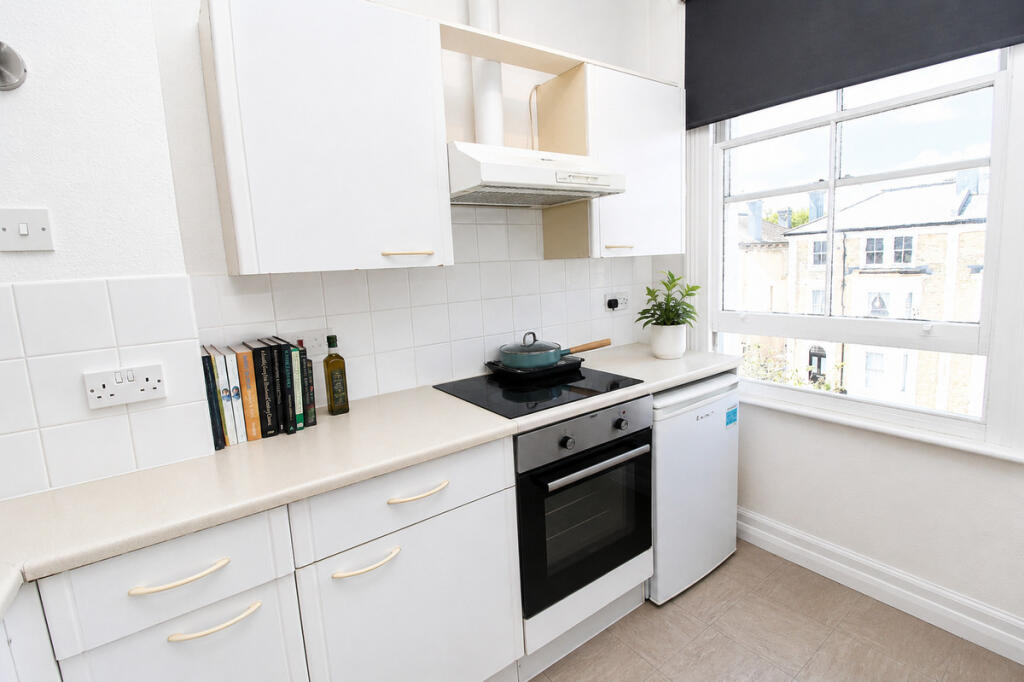 Apartment in Brighton - More