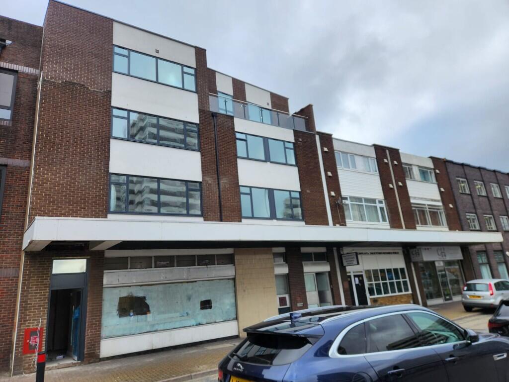 Main image of property: 59 Staines Road West, Sunbury-On-Thames, Surrey, TW16