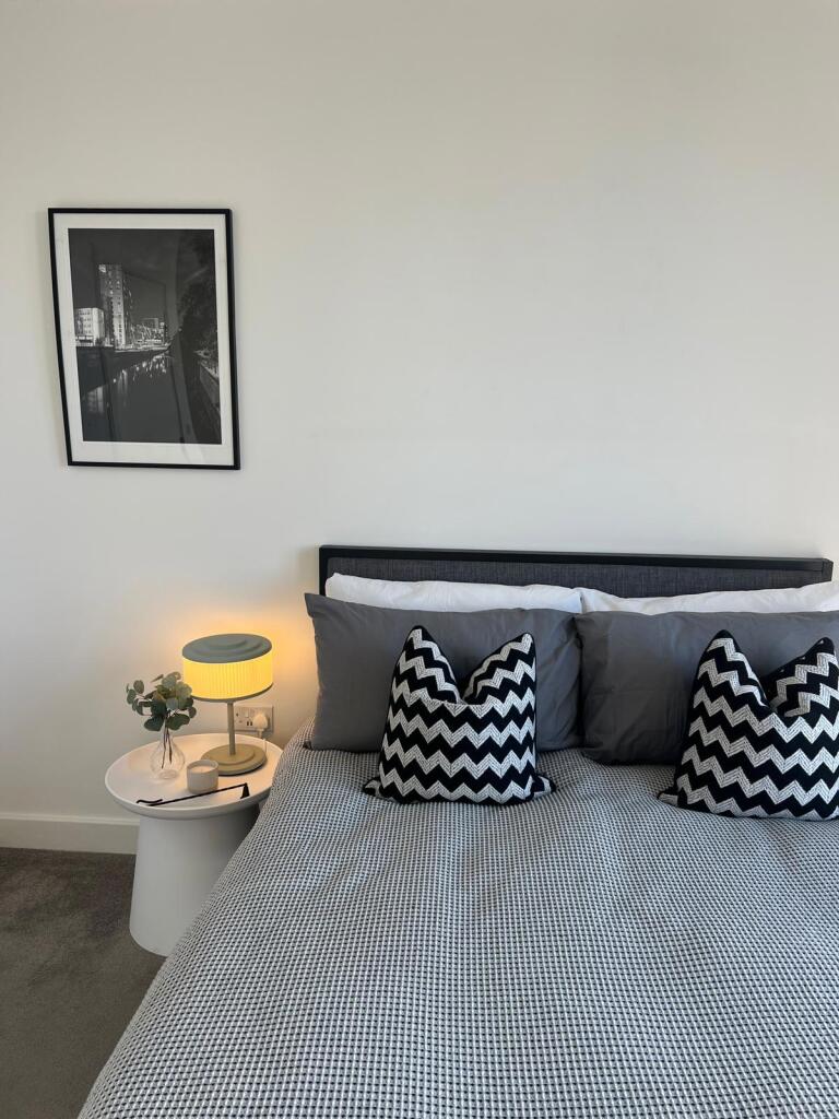 Main image of property: Oxbow, Stephenson House