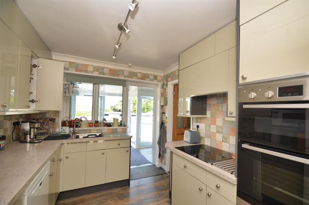 House in Portsmouth - View 4