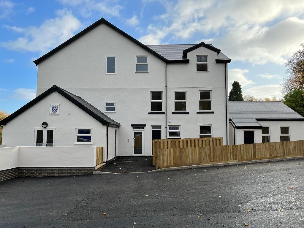 Main image of property: Main Road, Unstone, Dronfield, North East Derbyshire, S18 4AB