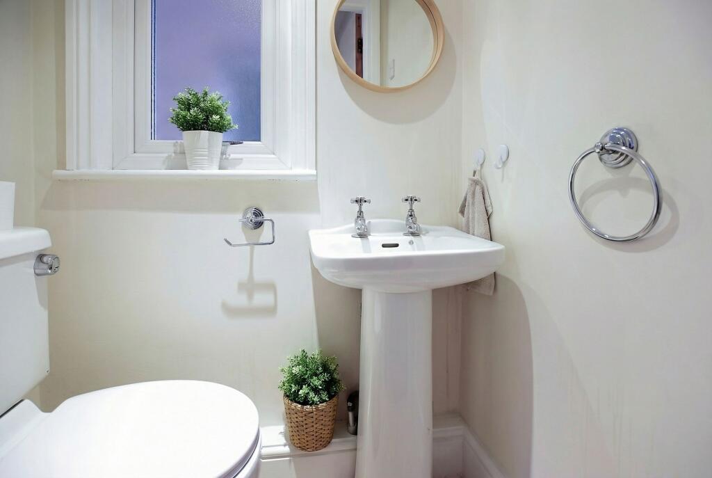 House in Wokingham - View 6