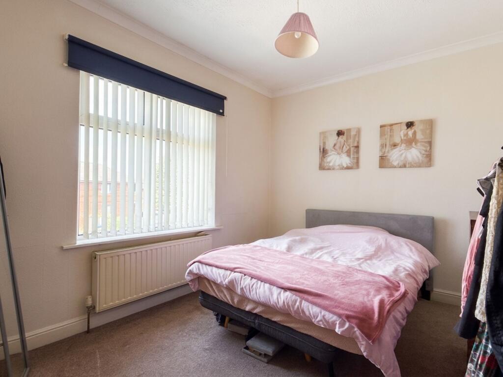 House in Harrogate, Woodfield - More