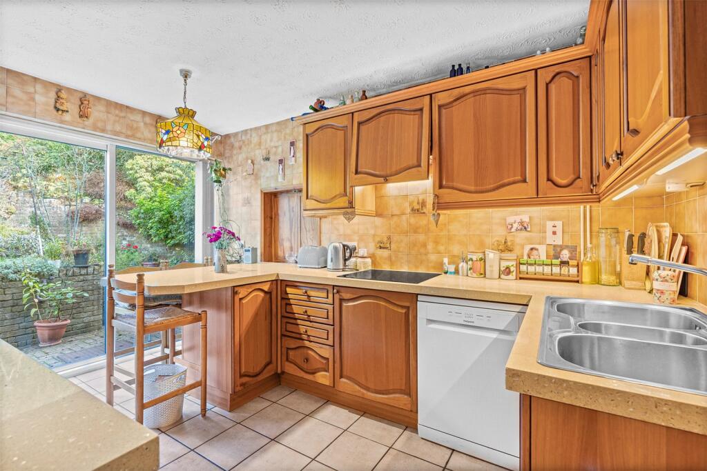 House in Watford, North Watford - View 3