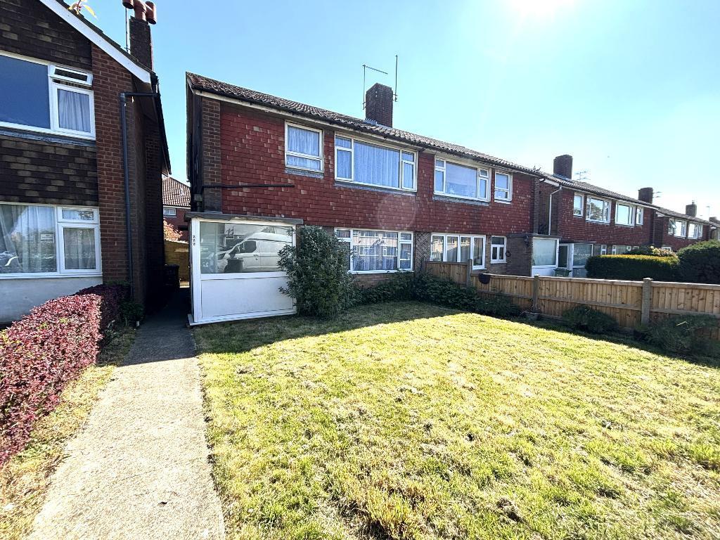 Main image of property: Birchen Grove, Round Green, Luton, Bedfordshire, LU2 7TP