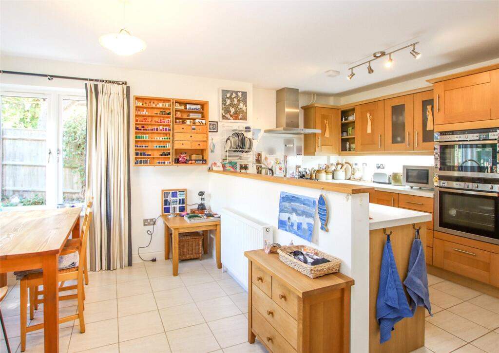 House in Southampton - View 4