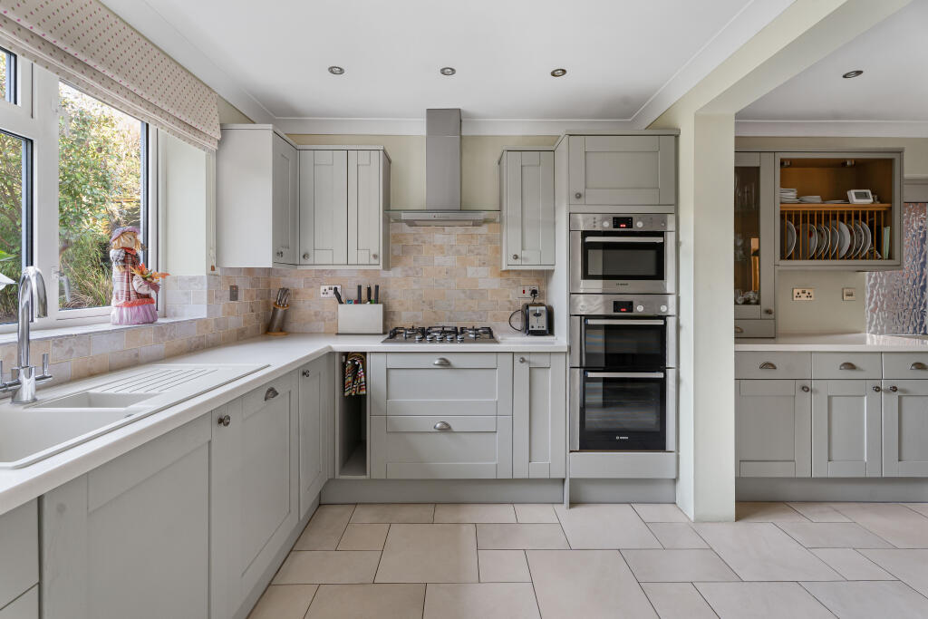 Additional image 6 of Bloomfield Road, Harpenden, AL5