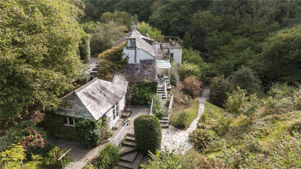 House in Plymouth, St. Breock - View 5