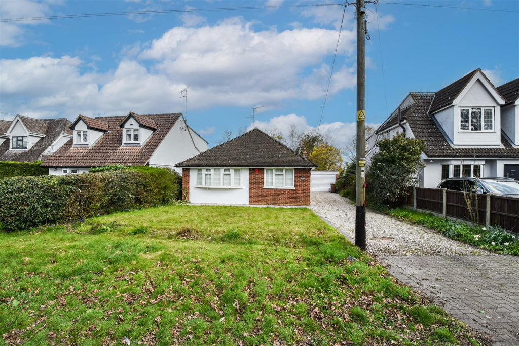 Main image of property: Hook End Lane, Hook End, Brentwood