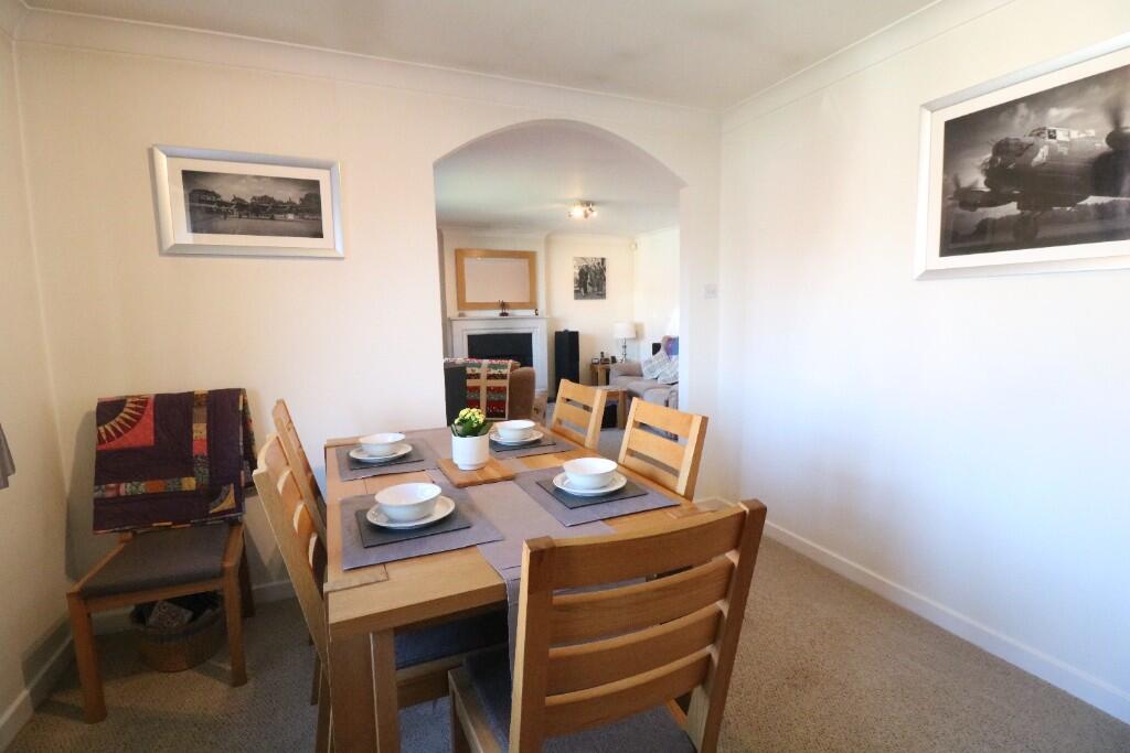 3 Kesteven Grove, Crowle, DN17 4NX photo 5