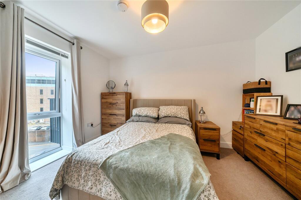 Apartment in Reading - More