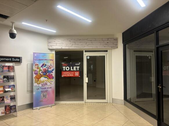 Unit 37 - Kingsgate Dunfermline (1) 230726.jpg