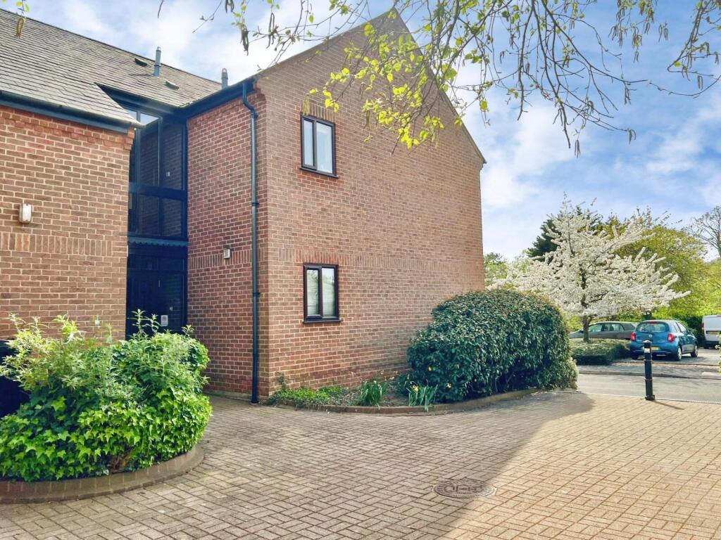 Main image of property: Queens Court, Goring, Reading, Oxfordshire, RG8