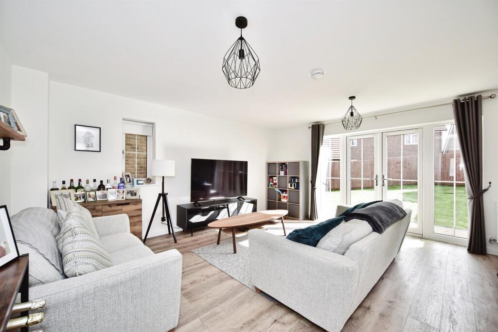 House in Maidstone, Coxheath - View 2
