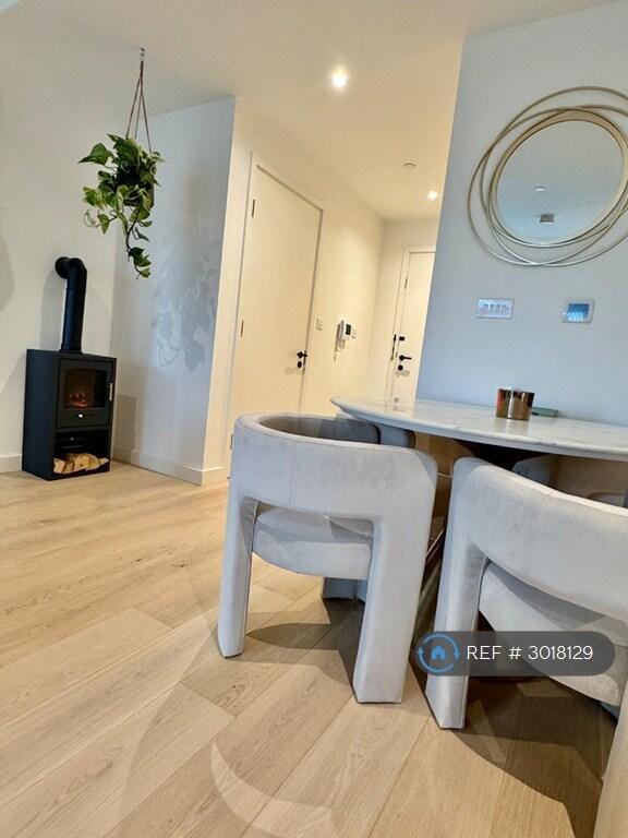 Apartment in London - View 3