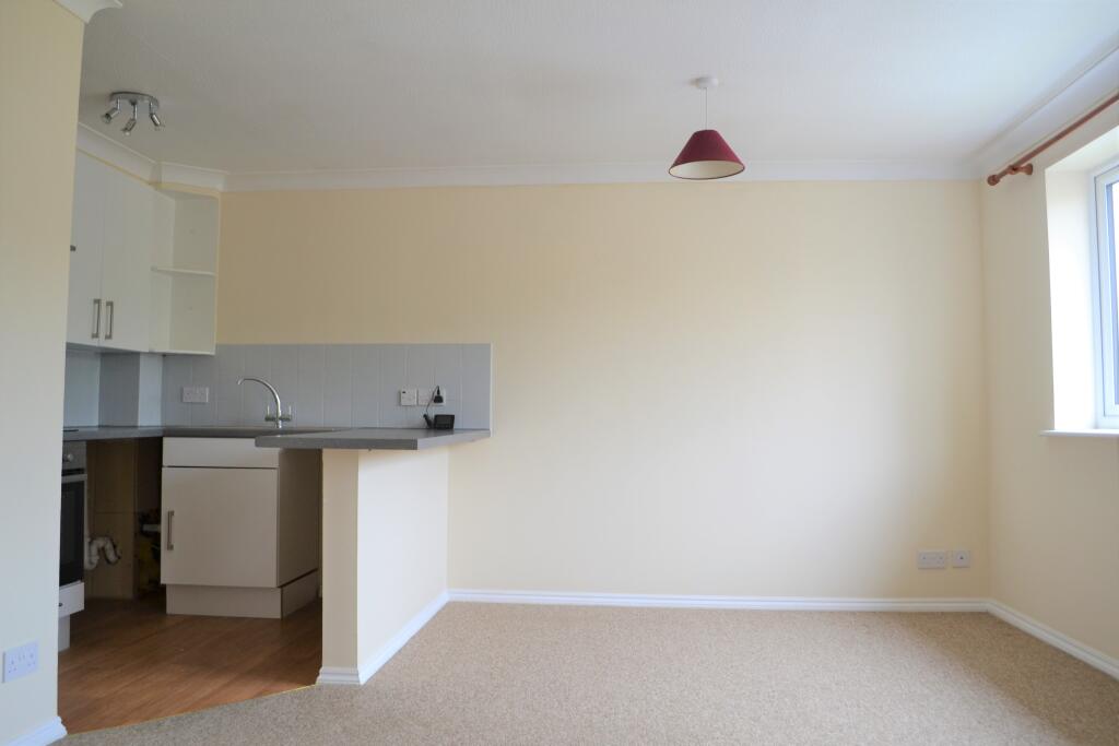 Apartment in West Suffolk, Haverhill - View 4