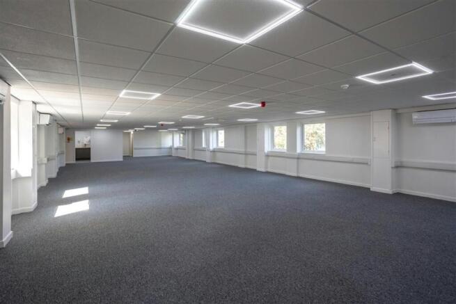 8725  Whittington Hall GROUND 30 Medium.jpg