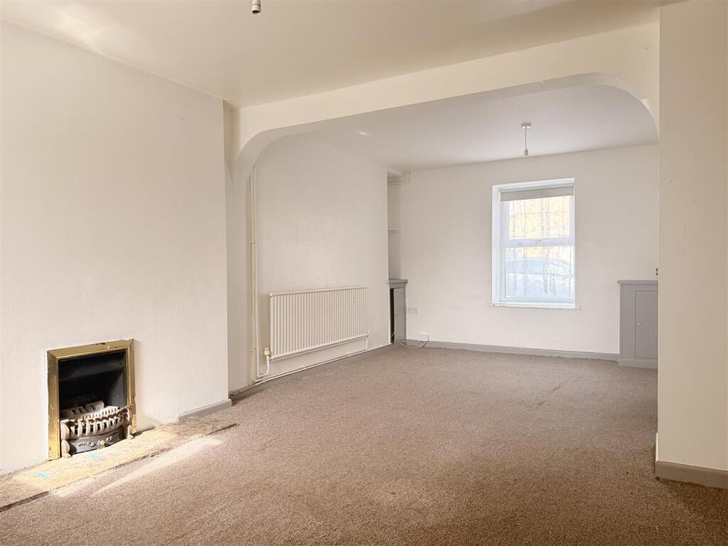 House in Llanelli, Morfa - View 3