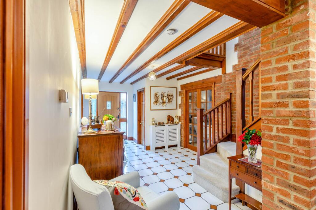 House in Hemel Hempstead, Whitchurch - More