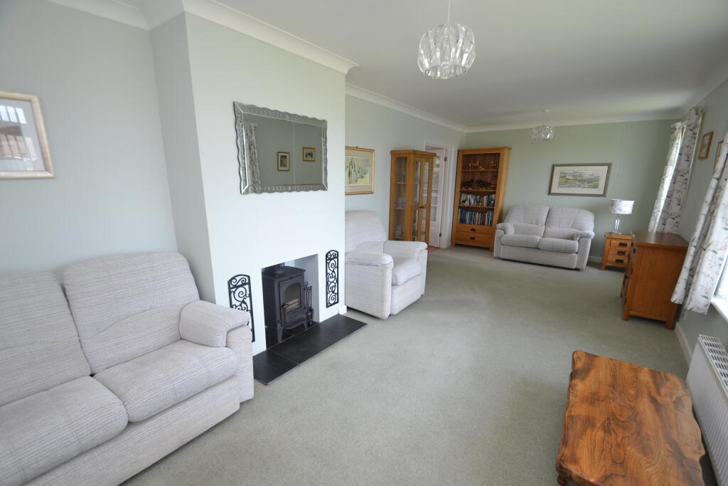 Park Road, Brading photo 3