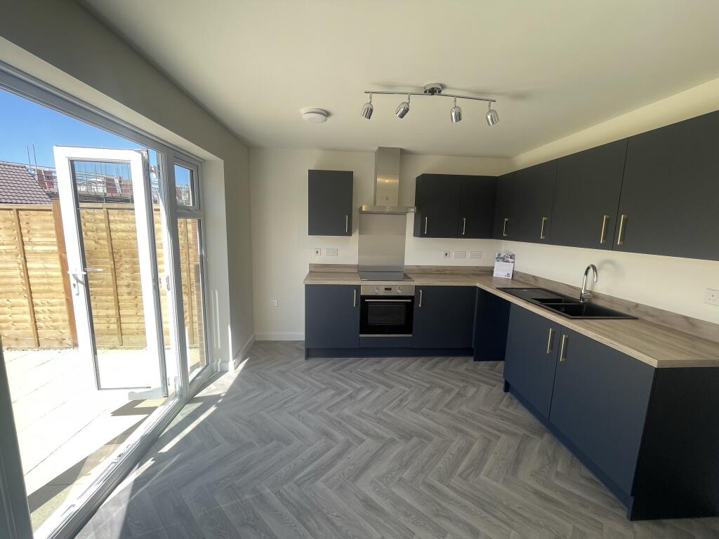 House in Taunton - View 5