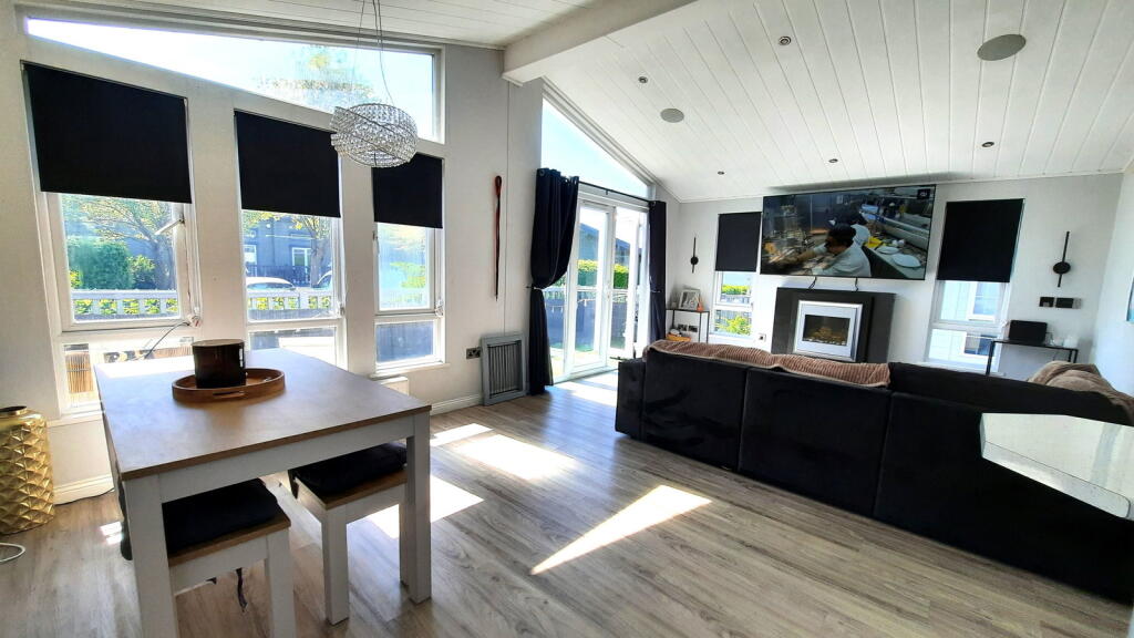 Roydon Marina Village, Roydon - View 2