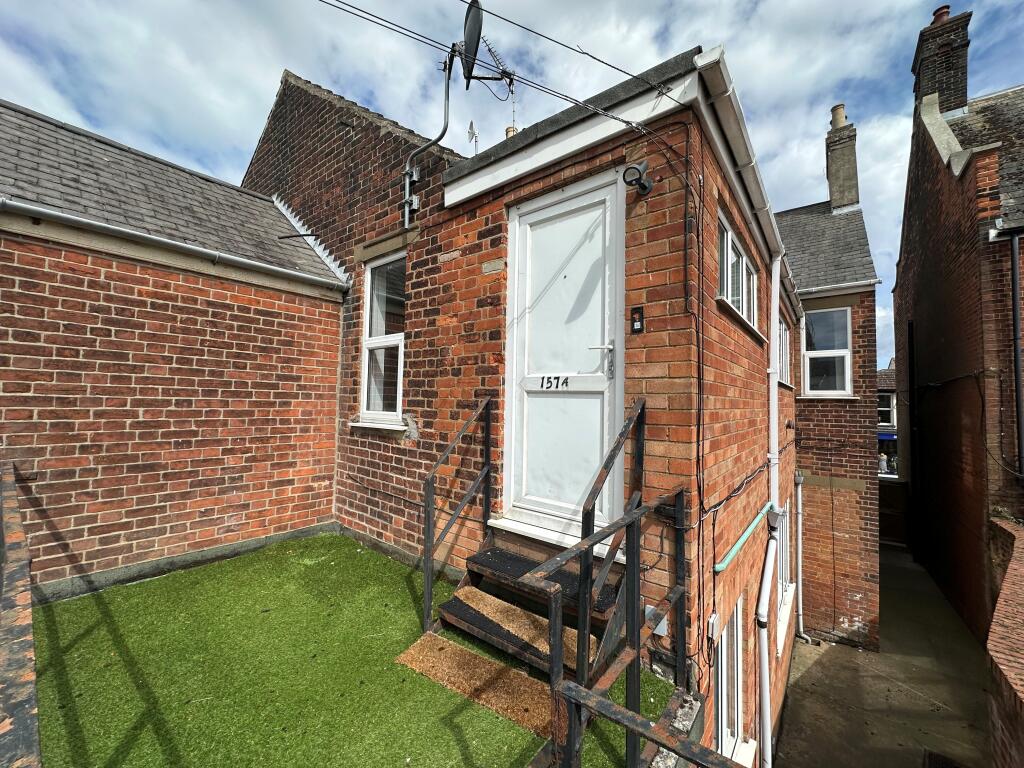 Main image of property: High Street, Gorleston, GREAT YARMOUTH