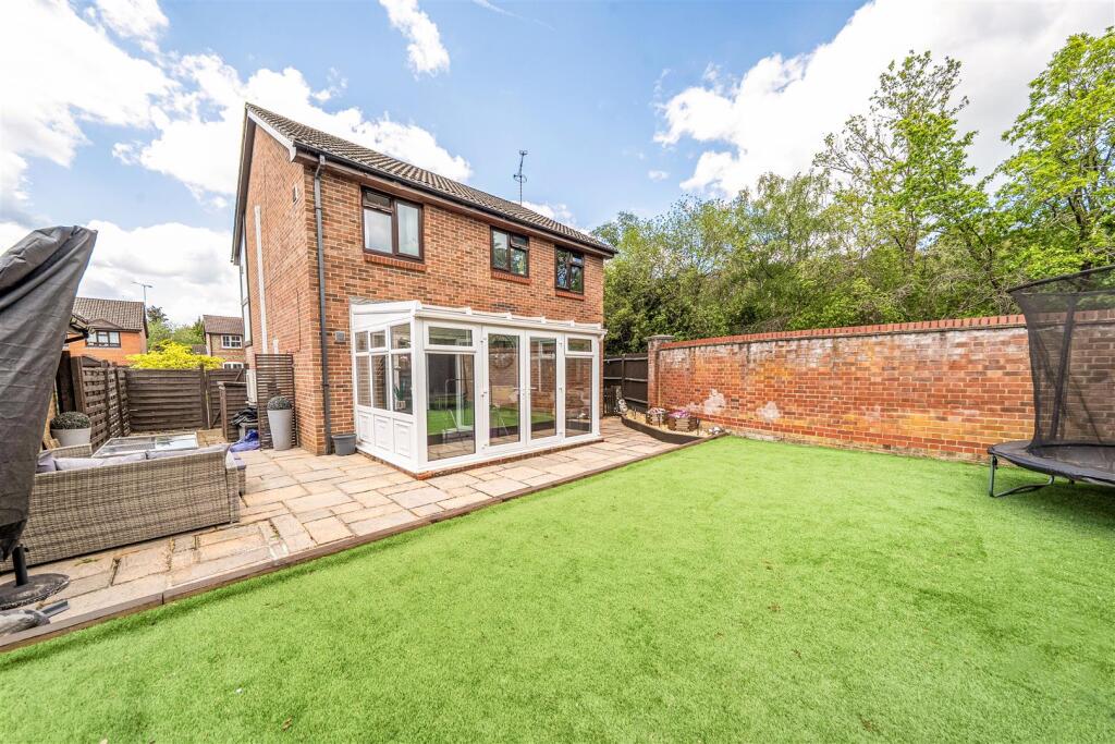 House in Guildford - View 3