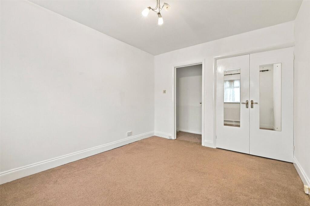 House in Dartford, Sutton-at-Hone and Hawley - More