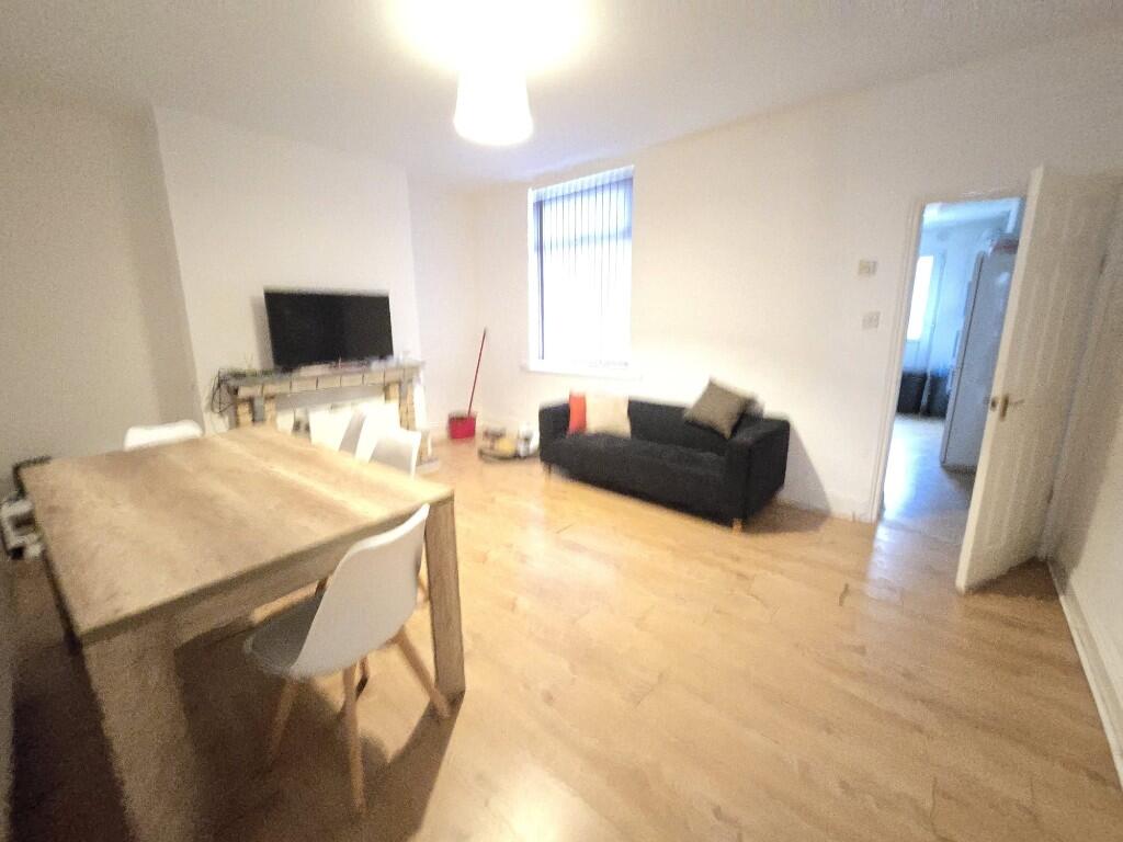 House in Stockton-on-Tees - More