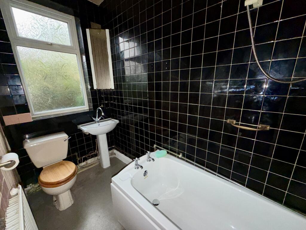 Courtfield Avenue, Blackpool photo 4