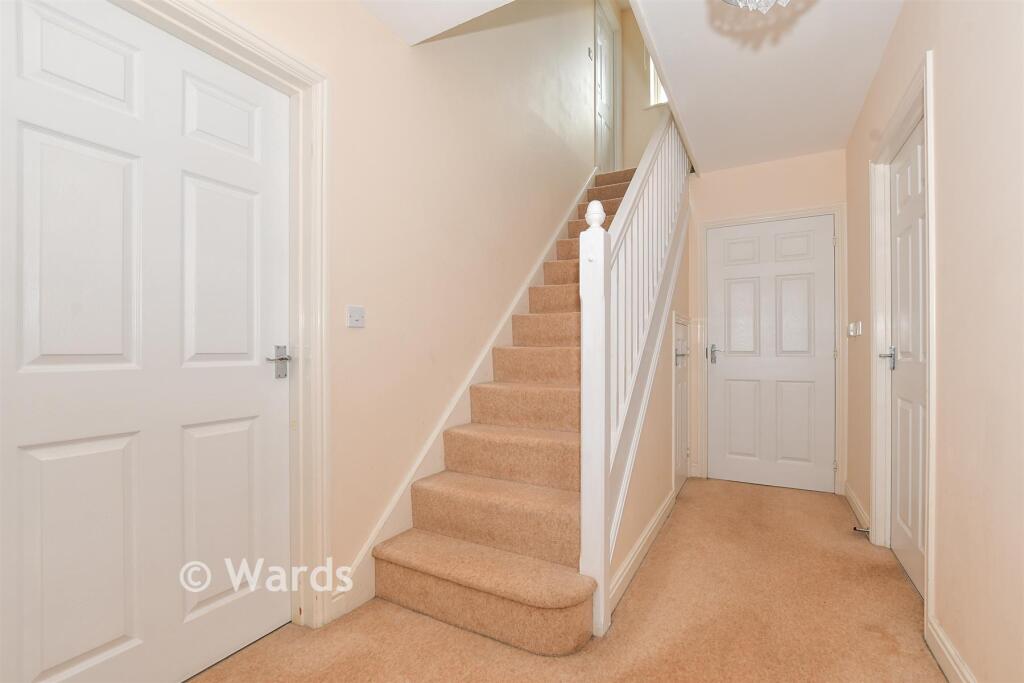 House in Ashford, Bridgefield, Kingsnorth - More