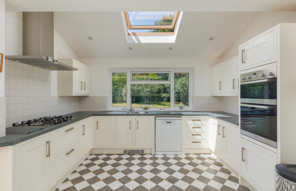 Swains Road, Bembridge - View 2