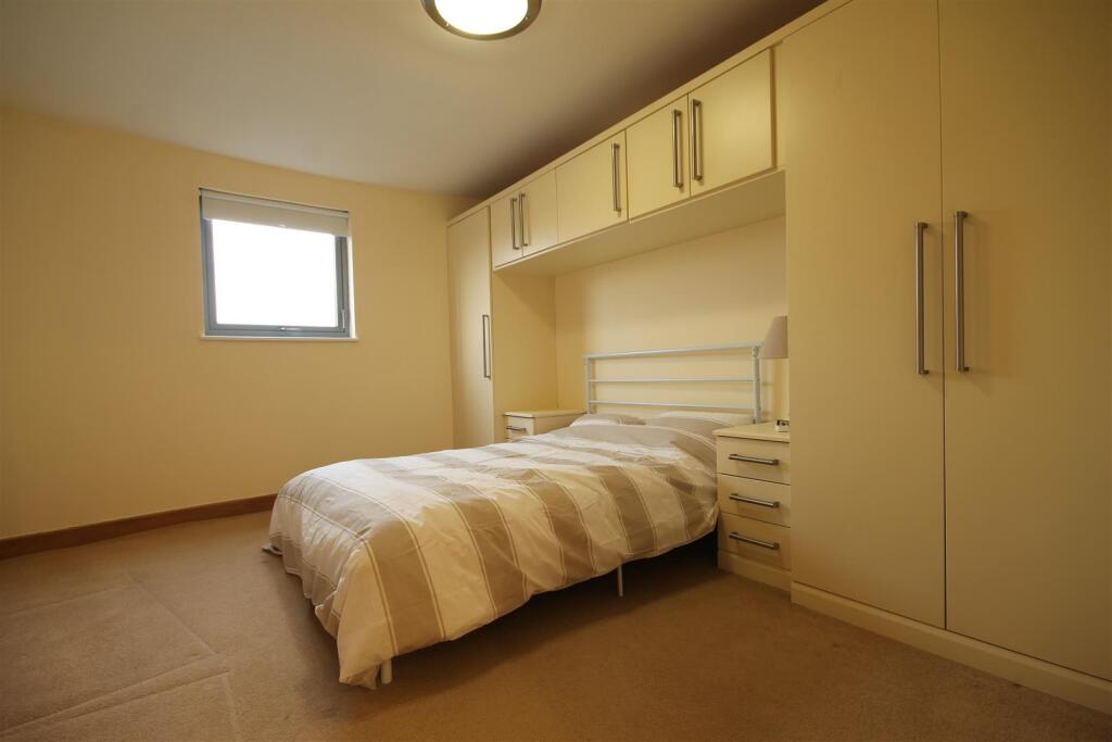 Apartment in Newcastle upon Tyne - More