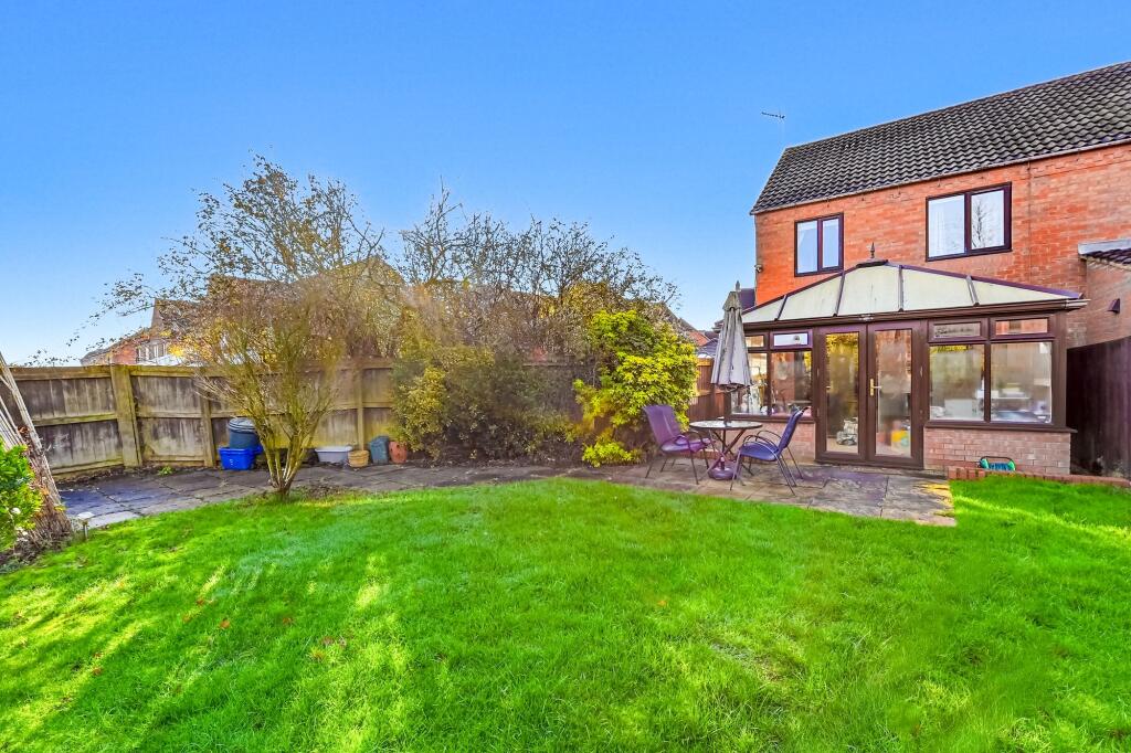 Clare Croft, Middleton, MK10 photo 4
