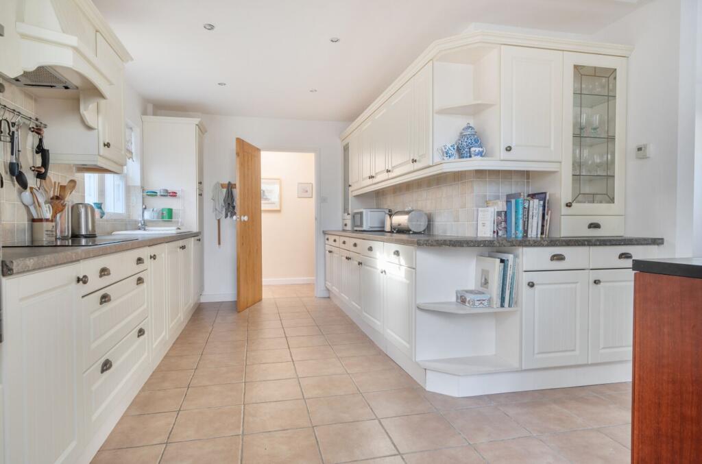 Charlmead, East Wittering, PO20 - View 5