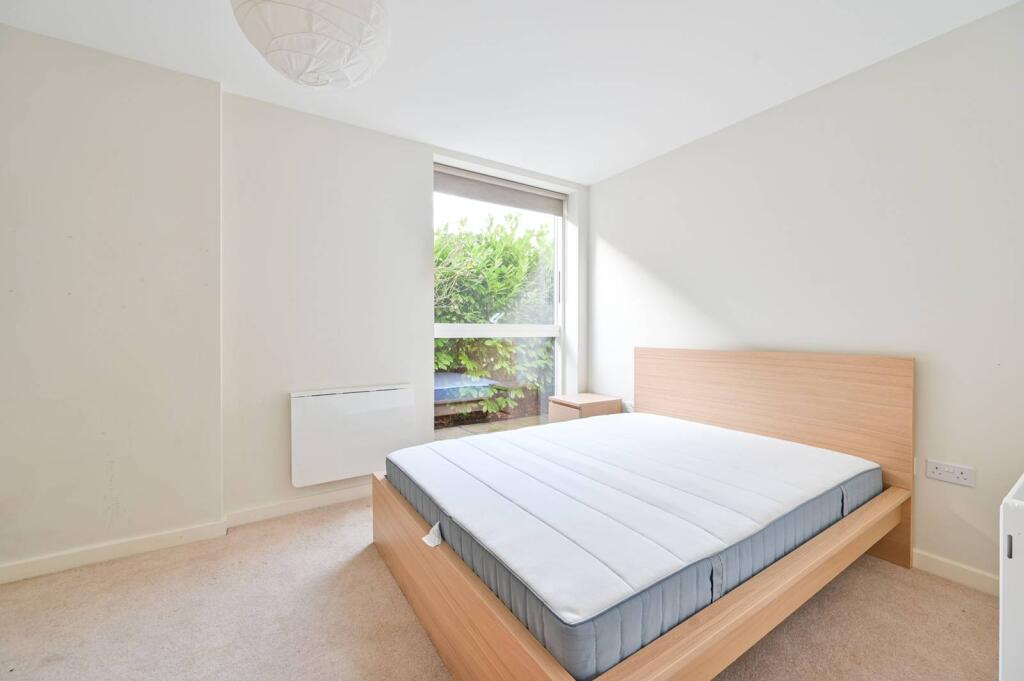 Main image of property: Maple Court, Elephant and Castle, London, SE17