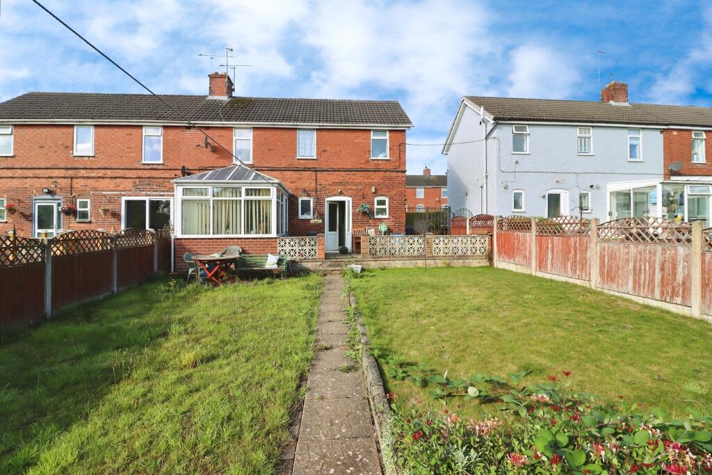 East Crescent, Duckmanton, CHESTERFIELD - View 4
