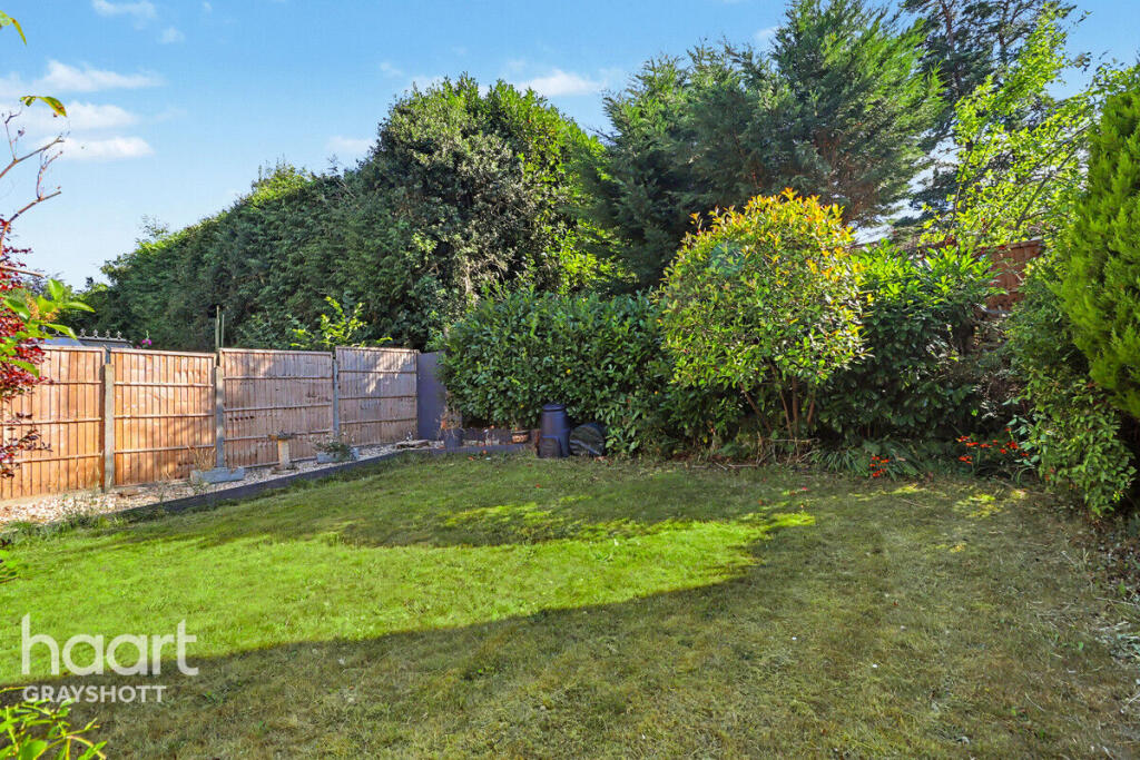 Kenley Road, Headley Down photo 4