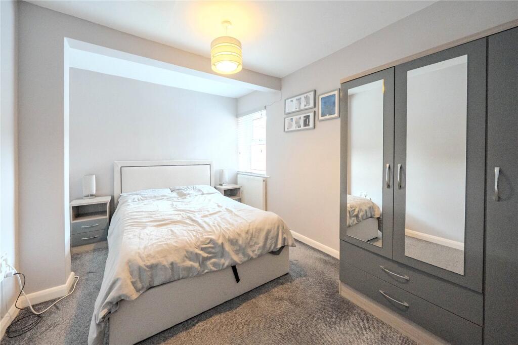 House in Leeds, Alwoodley - More
