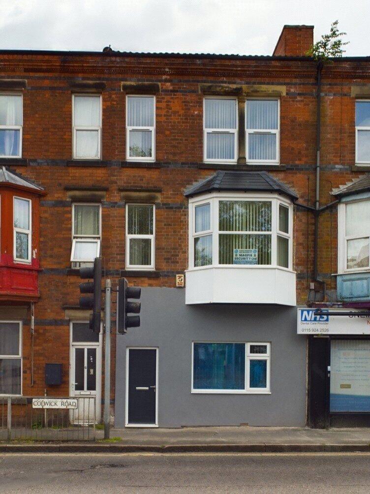 House in Nottingham, Nottinghamshire - More