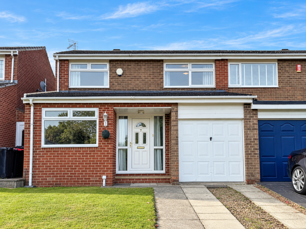 3-bed semi-detached on Orleans Grove, Marton, £160,000