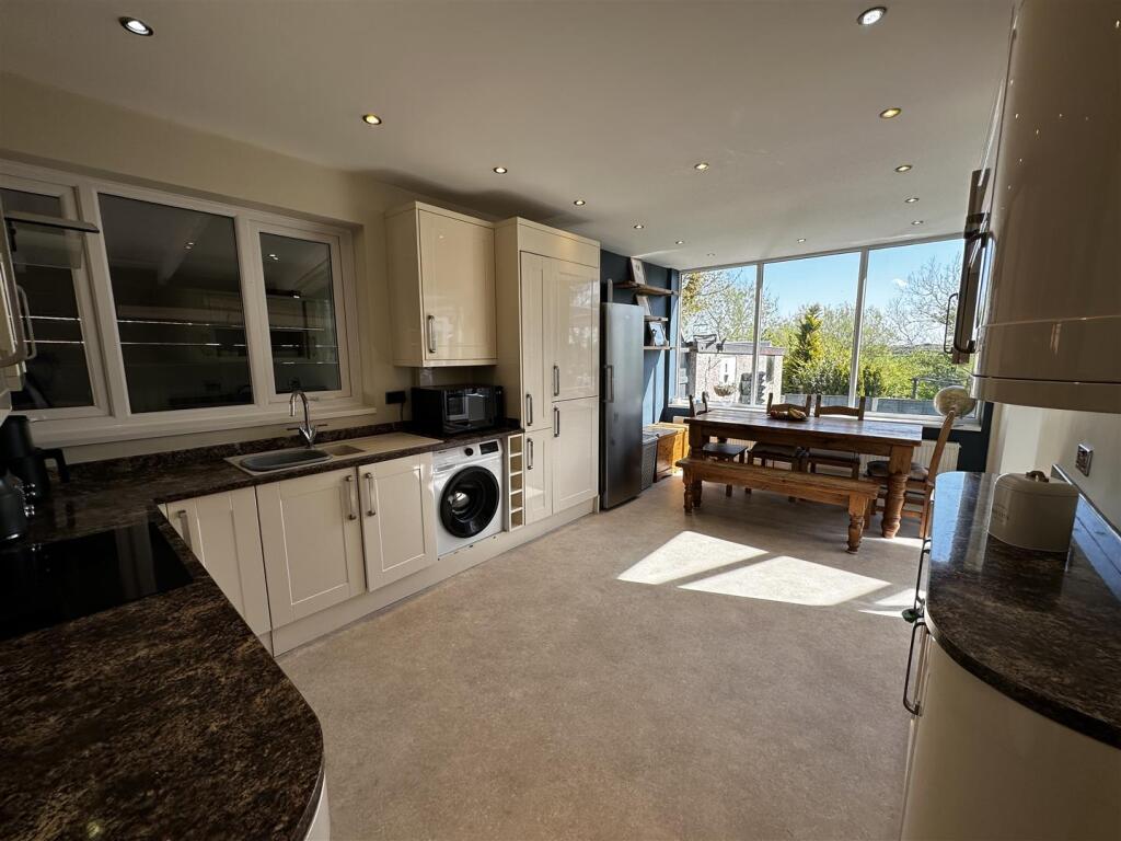 House in West Lancashire, Tarleton - More