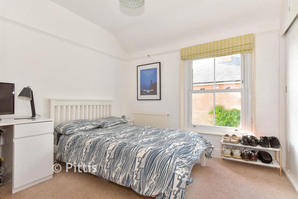 Victoria Road, Freshwater, Isle of Wight - More