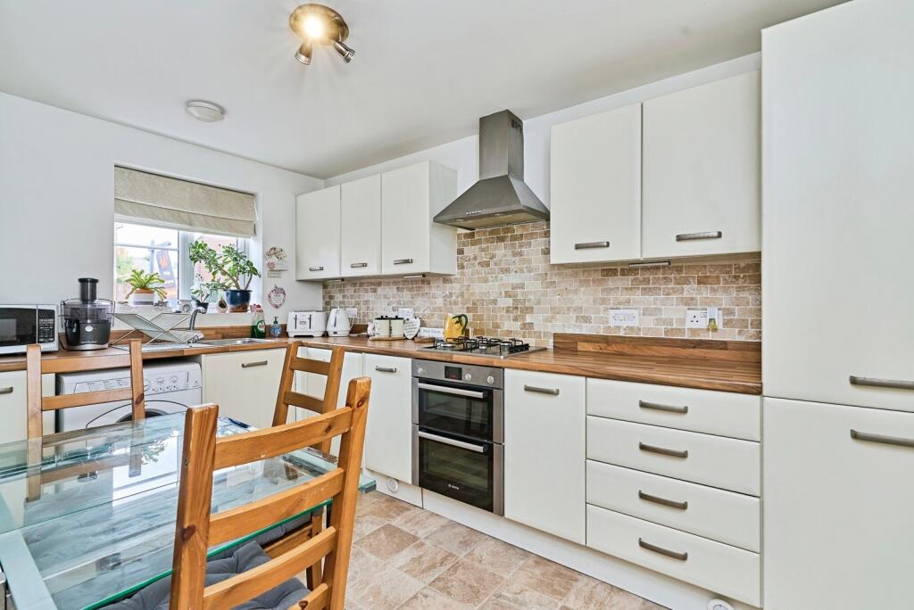 House in Walsall, Ryecroft, Coal Pool - More