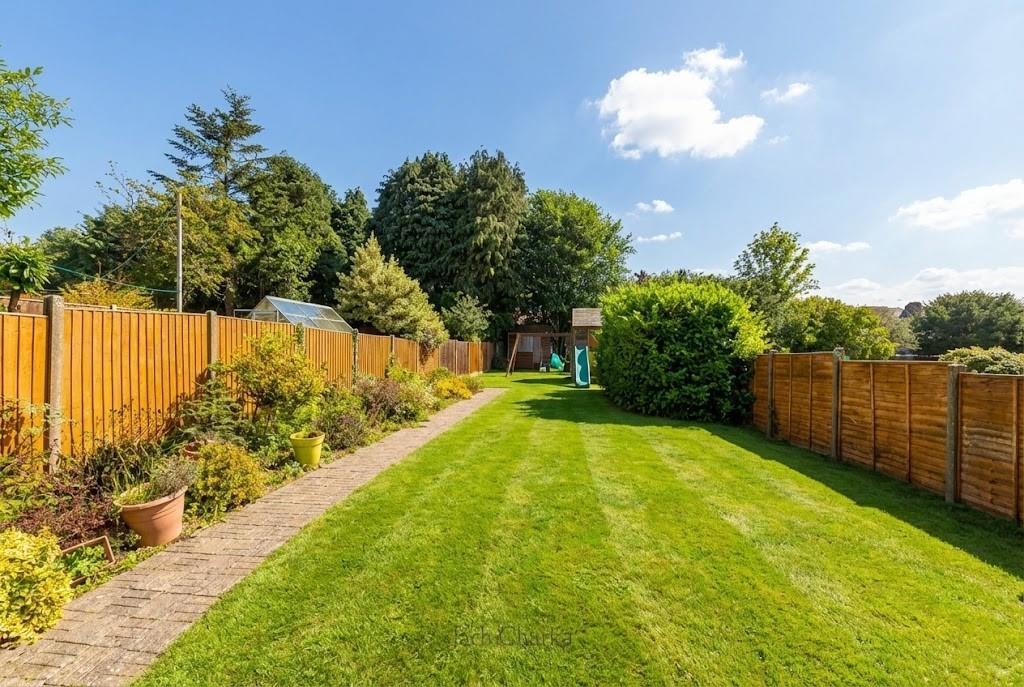 House in Tonbridge - View 4